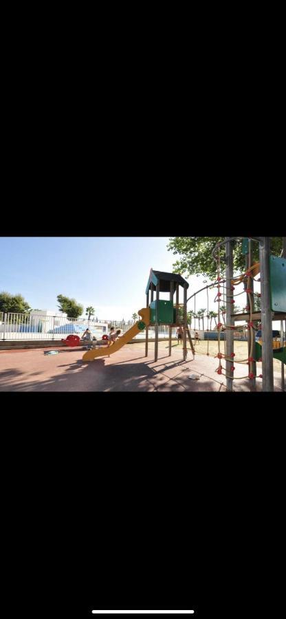 Camping 4 Etoiles Le Bosc Saint Cyrpien Mobil Home المظهر الخارجي الصورة